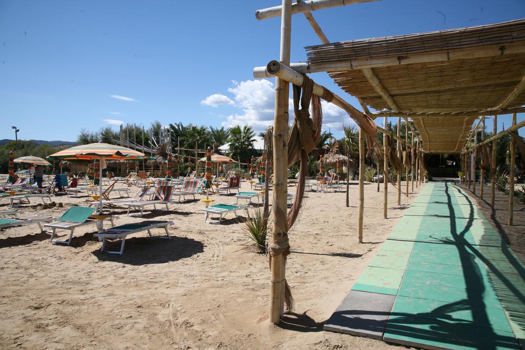 Oasi Beach Hotel Vieste Extérieur photo